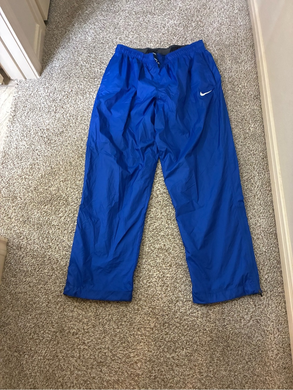 Nike Men’s Blue Windbreaker sweatpants